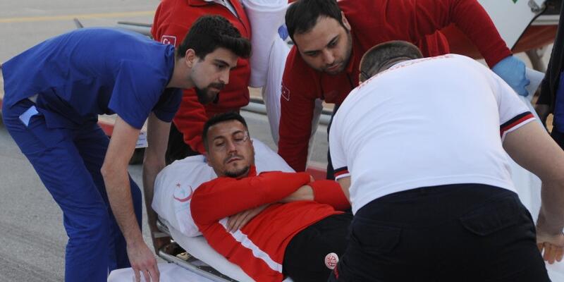 Antalyaspor'da Adis Jahovic Kafasında Çatlak Oluştu ...